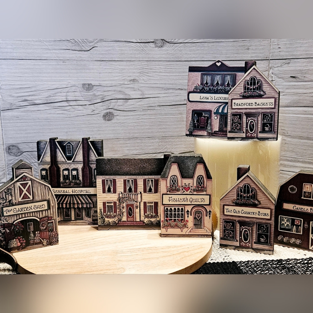 Brandywine Woodcrafts Collectible Houses - Set of 8
